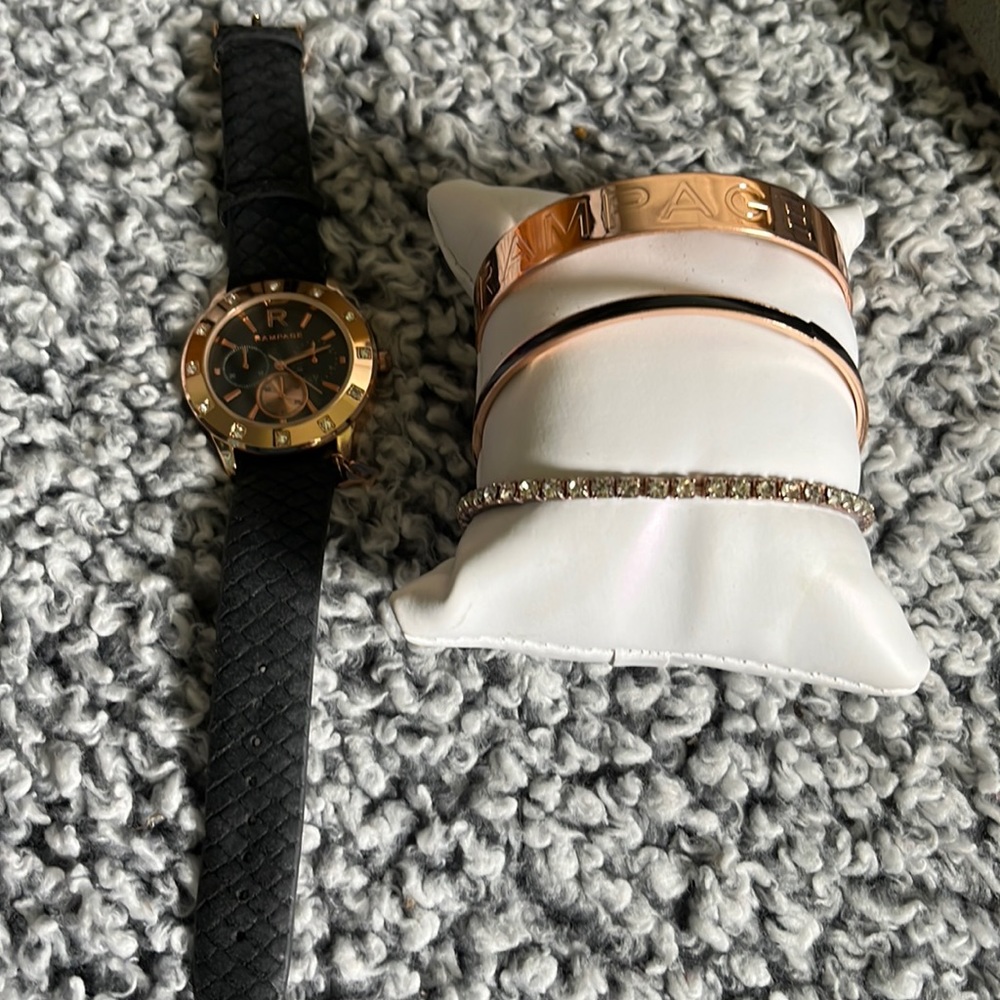 Rampage watch & Bravely Set